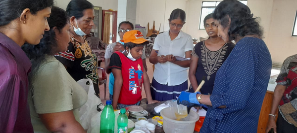 A soap making training program for women in Pitipana town village official division (2022-12-20)